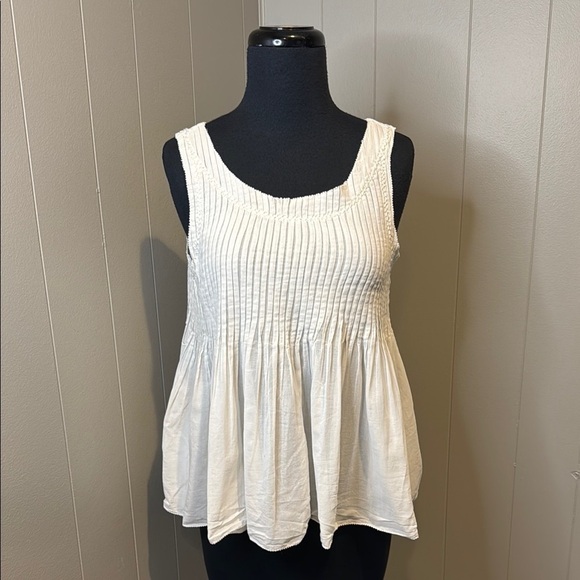Anthropologie Tops - Vanessa Virginia Anthropologie Women’s 4 White Smocked Sleeveless Tank Top